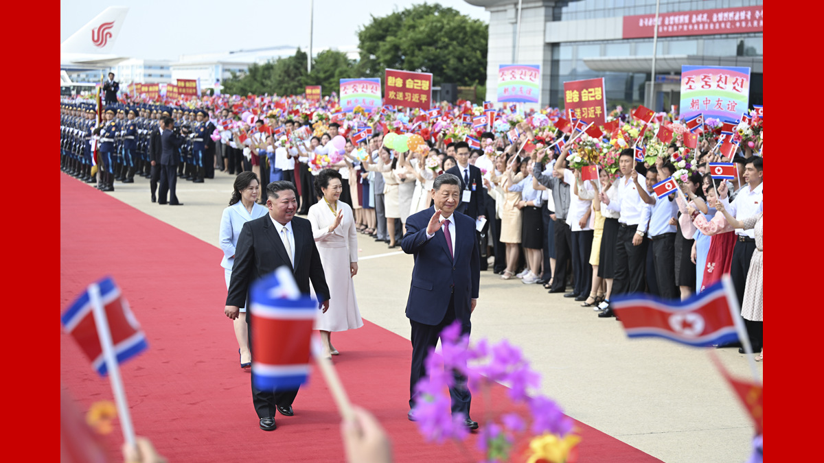 習近平出席金正恩舉行的歡送儀式